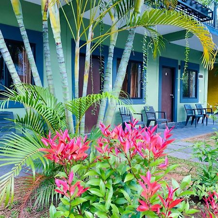 The Paramount Lodge ポロンナルワ エクステリア 写真